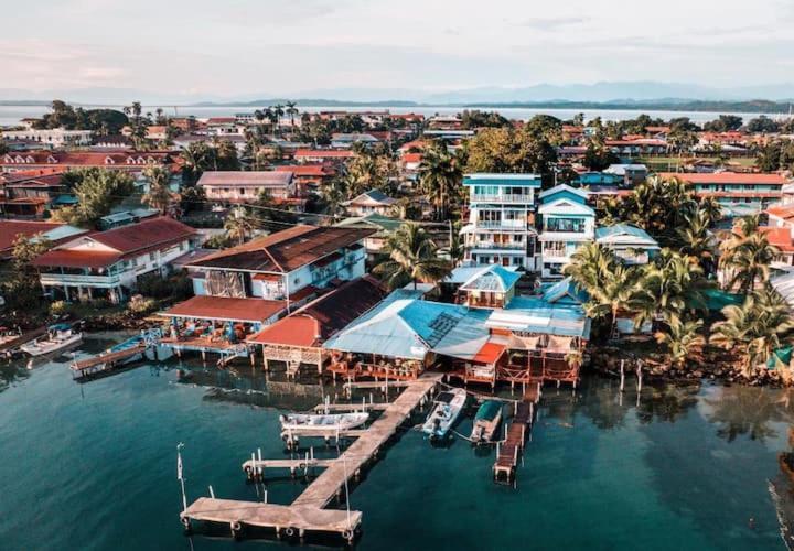 Chango'S Apartments Bocas Town Exterior foto