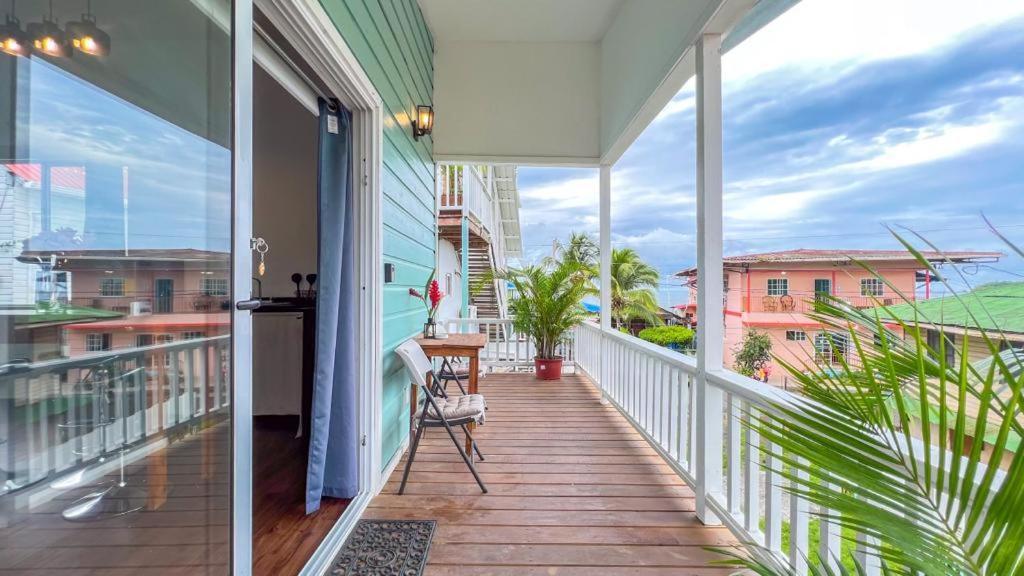 Chango'S Apartments Bocas Town Exterior foto